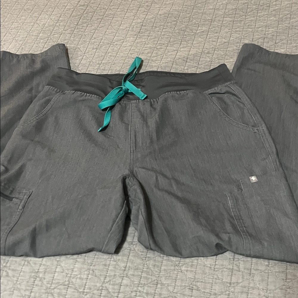 Gray Scrub Pants with Teal Drawstring Technical collection